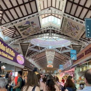 Browsing Around the Stalls