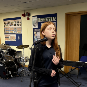 Isabel Williams (9SC)